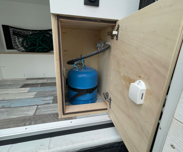 Man à L'aide De Lunettes Vr En Studio